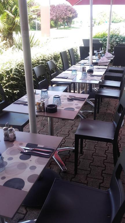Brit Hotel La Rochelle Perigny Екстер'єр фото