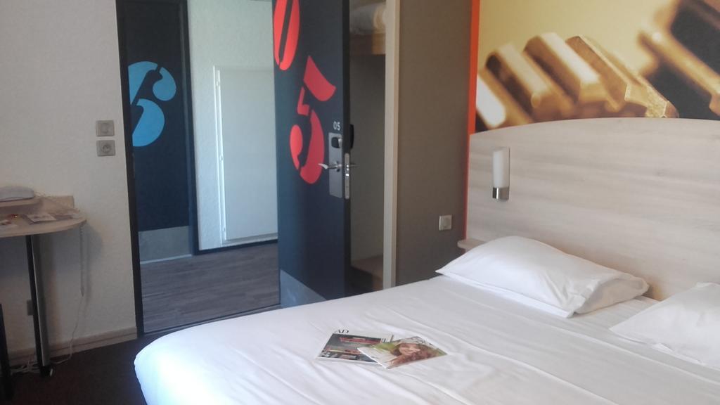 Brit Hotel La Rochelle Perigny Екстер'єр фото